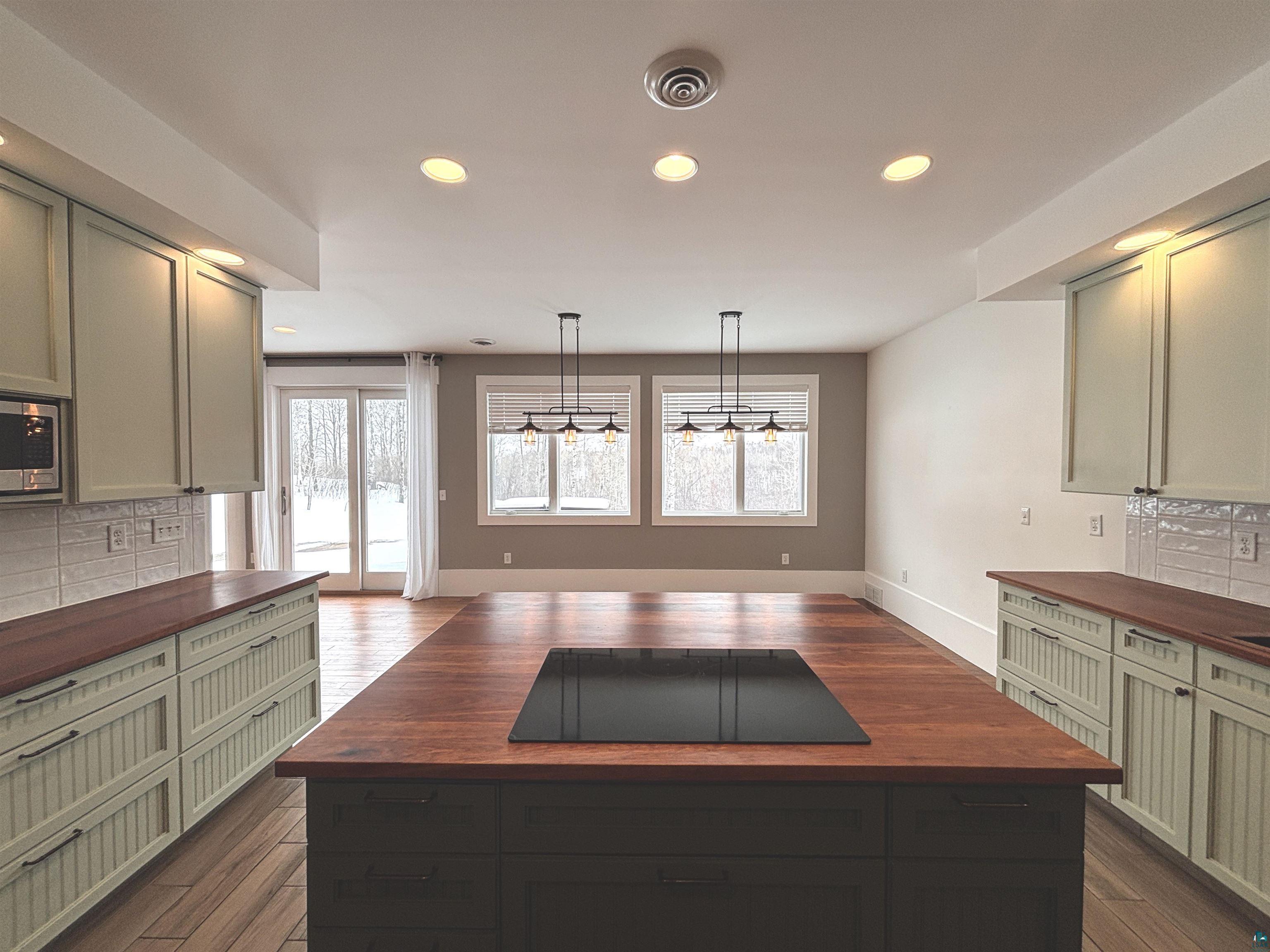 2718 Northridge Dr, Duluth, MN 55811 Listing Photo  5