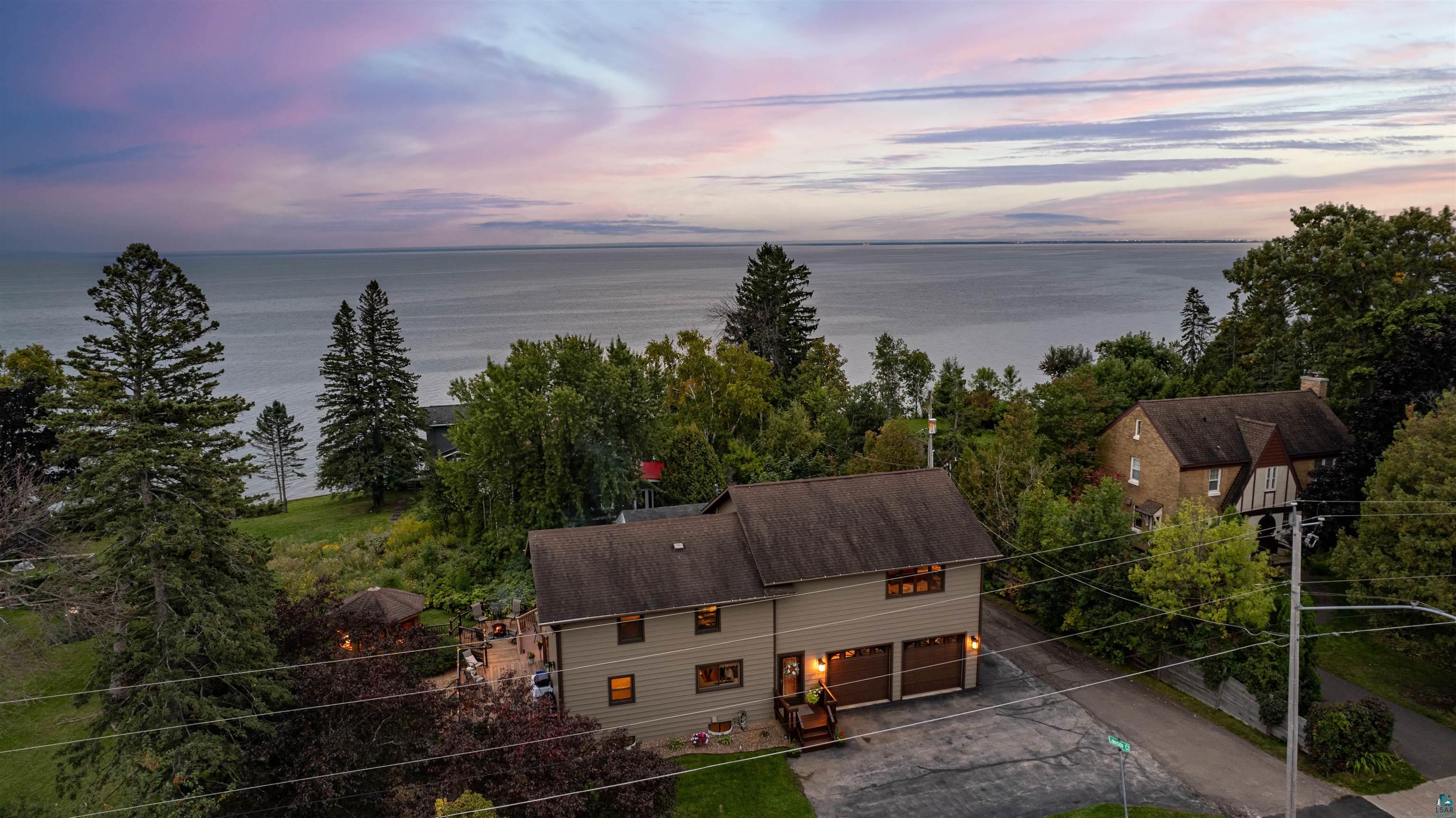 4 Lakeside Ct, Duluth, MN 55804 Listing Photo  1