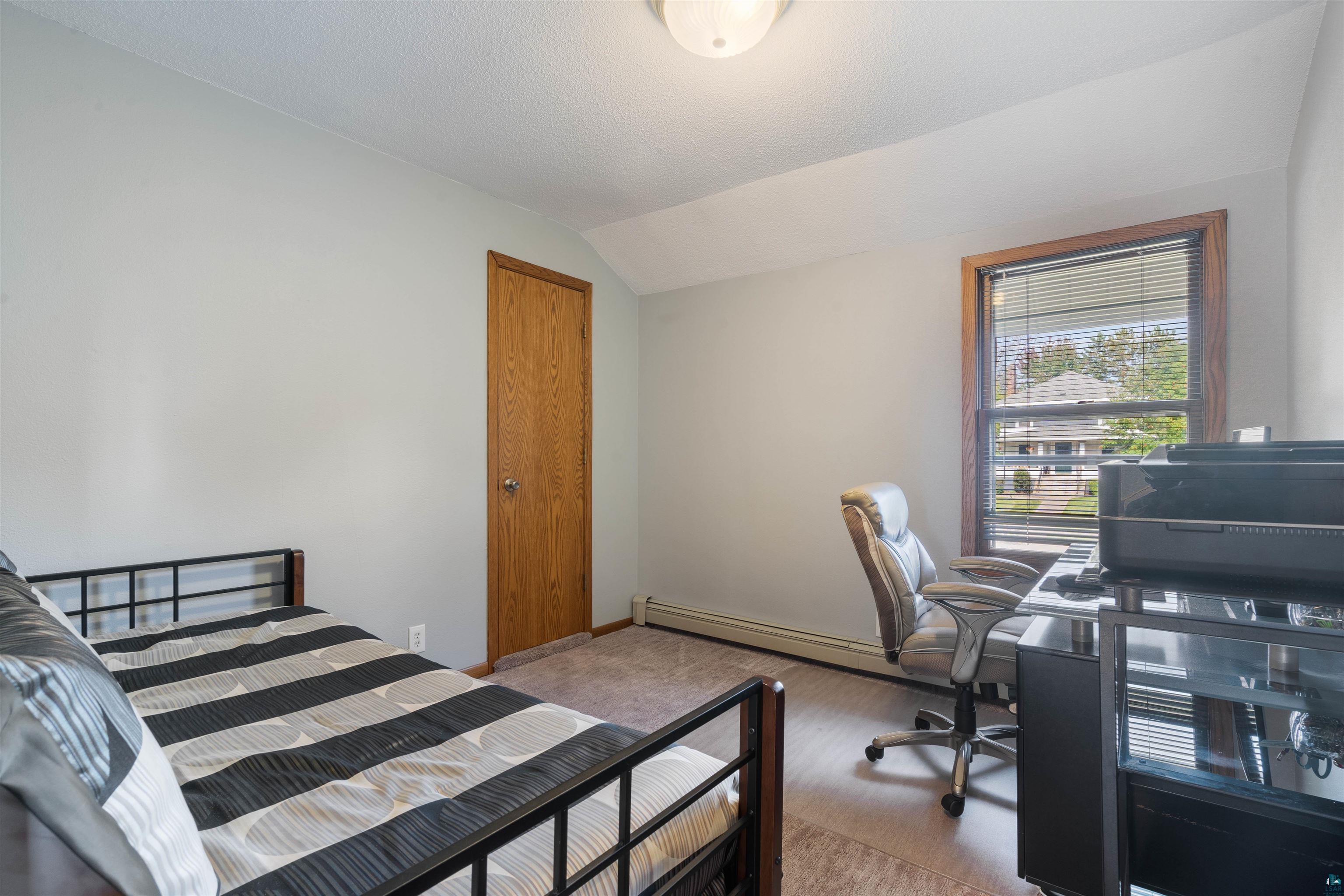 4 Lakeside Ct, Duluth, MN 55804 Listing Photo  24