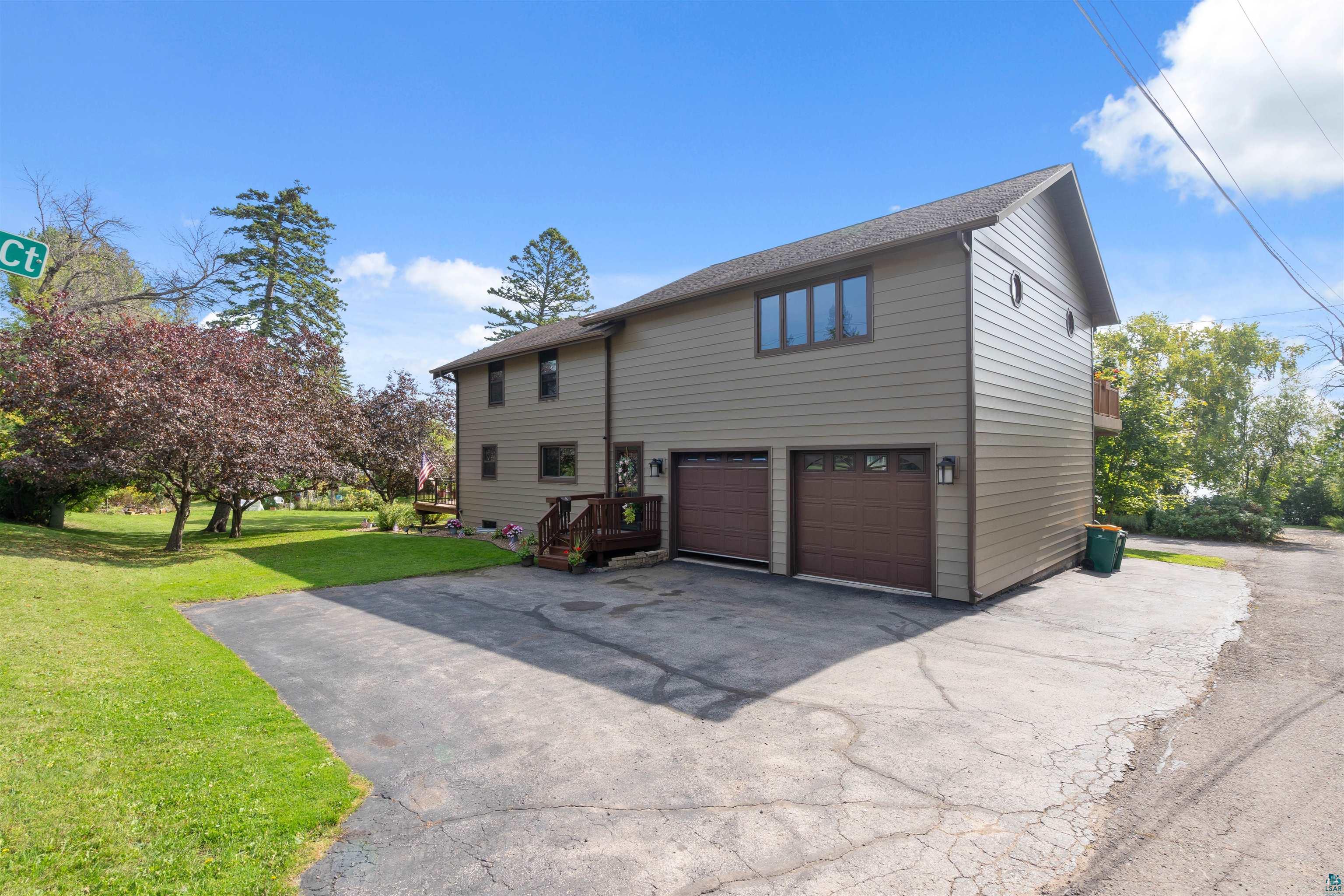 4 Lakeside Ct, Duluth, MN 55804 Listing Photo  40