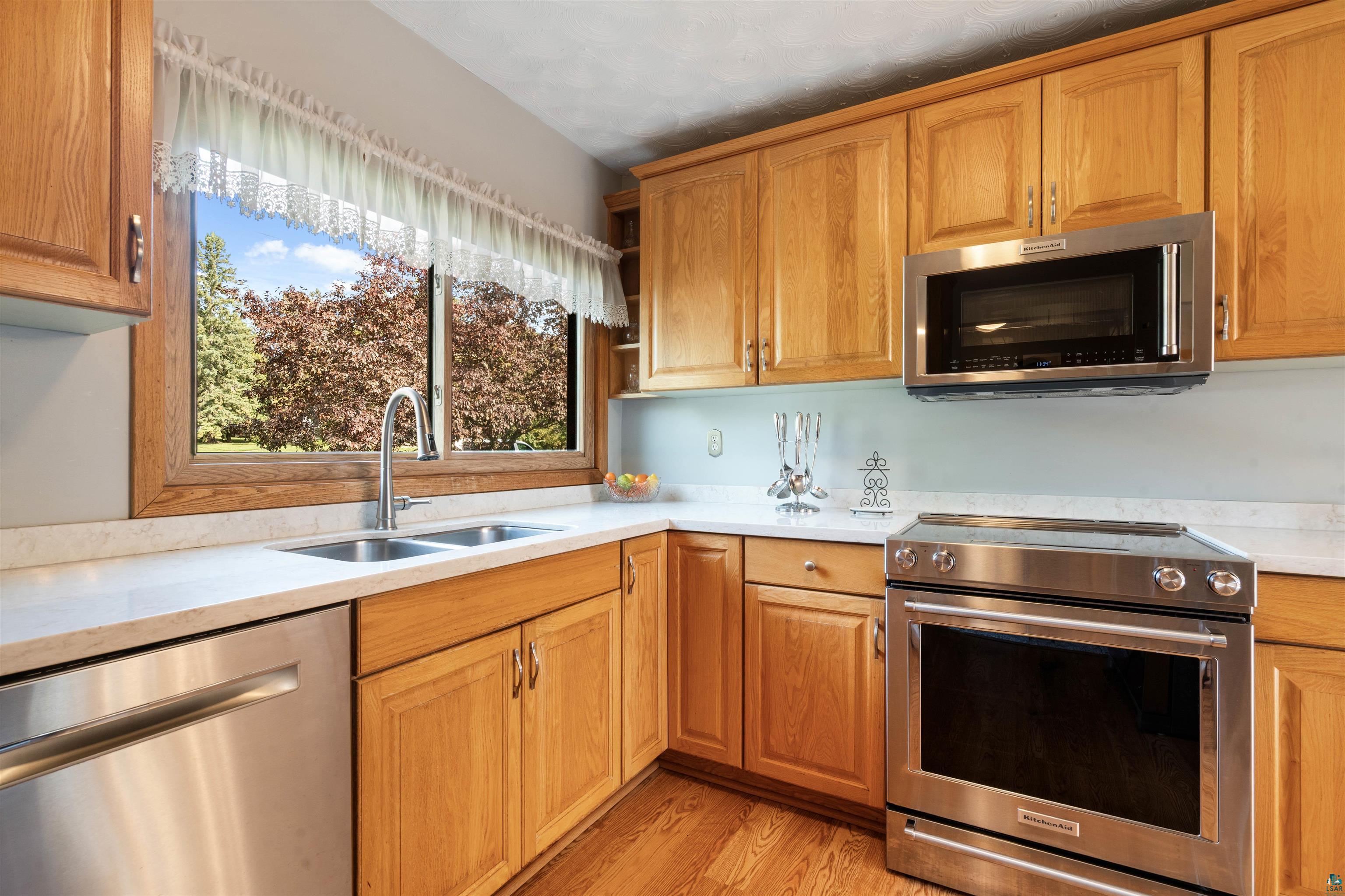 4 Lakeside Ct, Duluth, MN 55804 Listing Photo  10