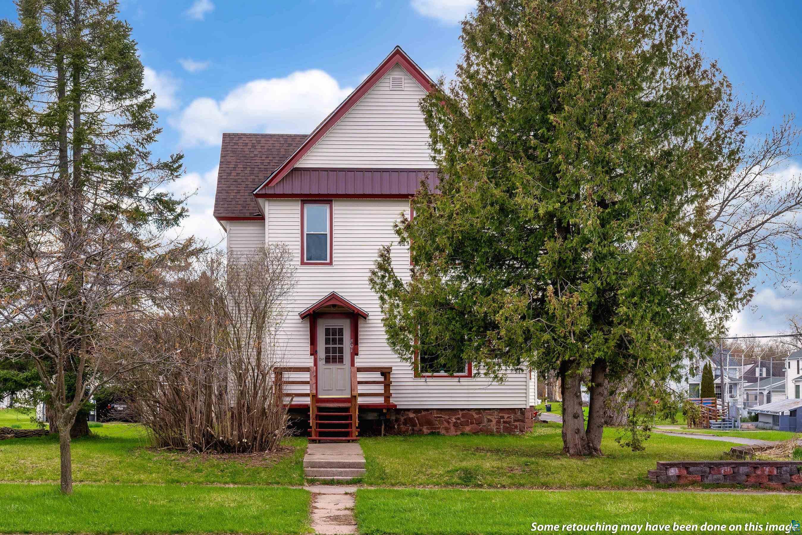 801 Beaser Ave, Ashland, WI 54806 Listing Photo  2