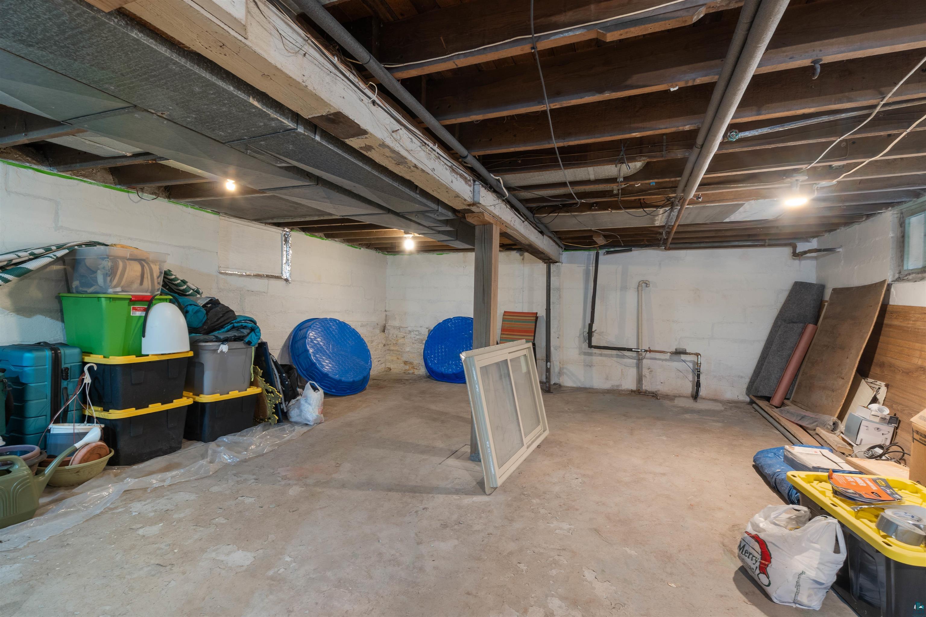 2424 W 2nd St, Duluth, MN 55806 Listing Photo  17