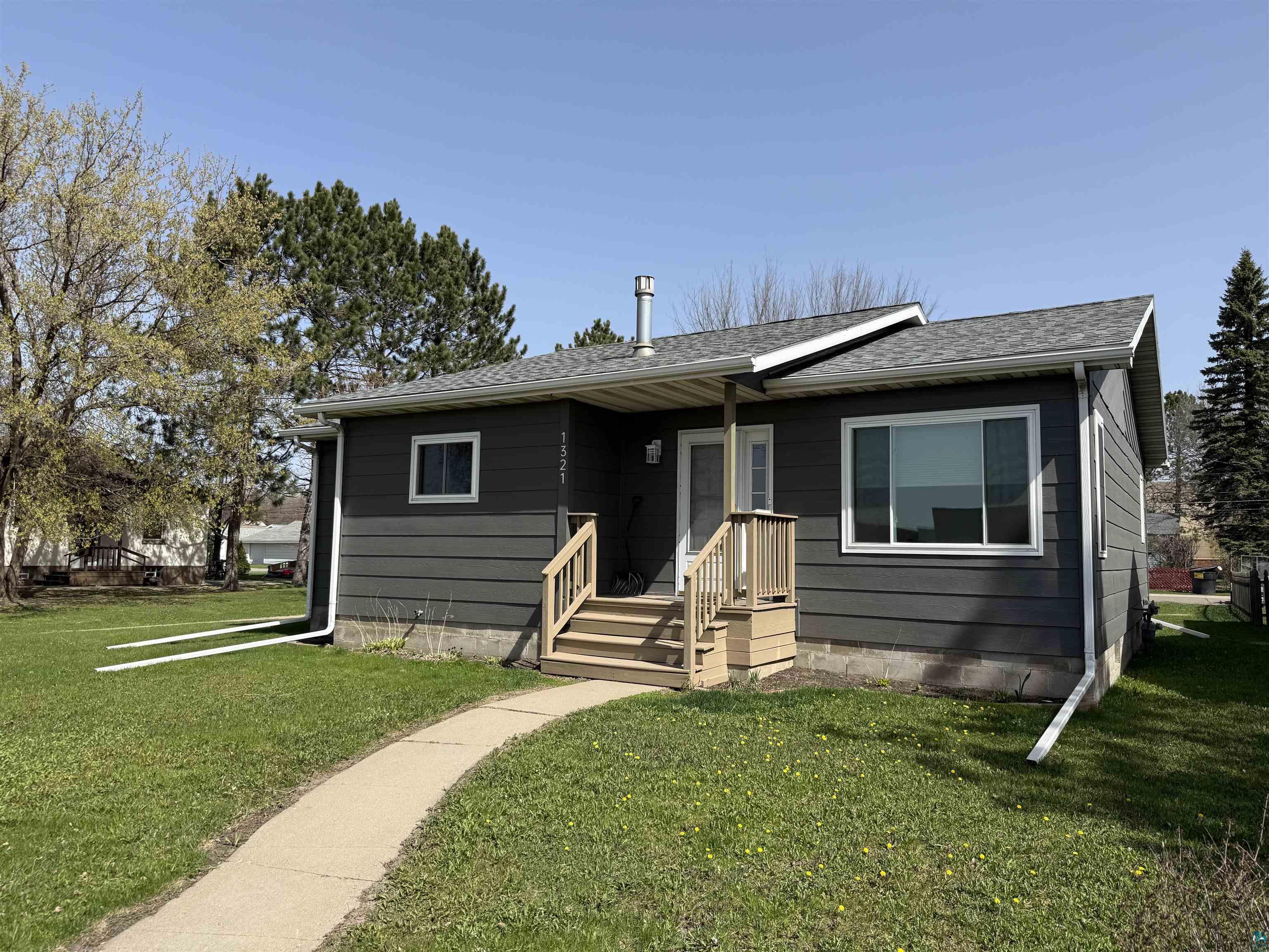 1321 S 13th St, Virginia, MN 55792 Listing Photo  2