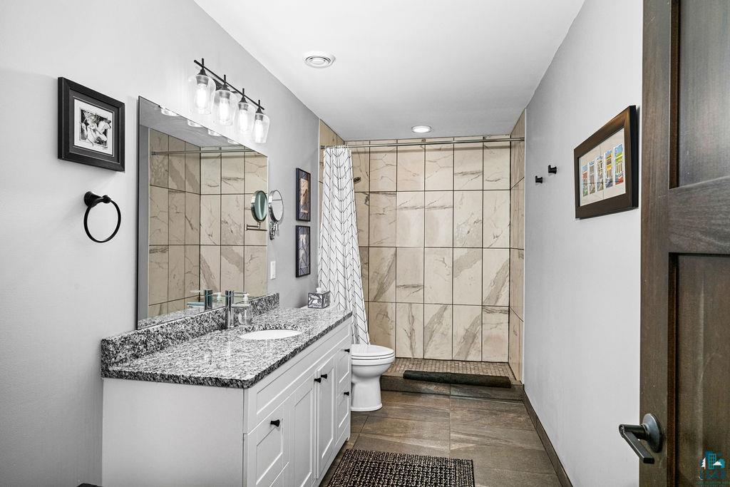 5524 Driftwood Estates Rd, Duluth, MN 55803 Listing Photo  30