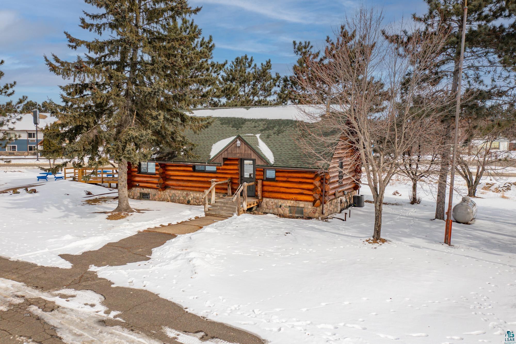 1600 E Sheridan St, Ely, MN 55731 Listing Photo  2