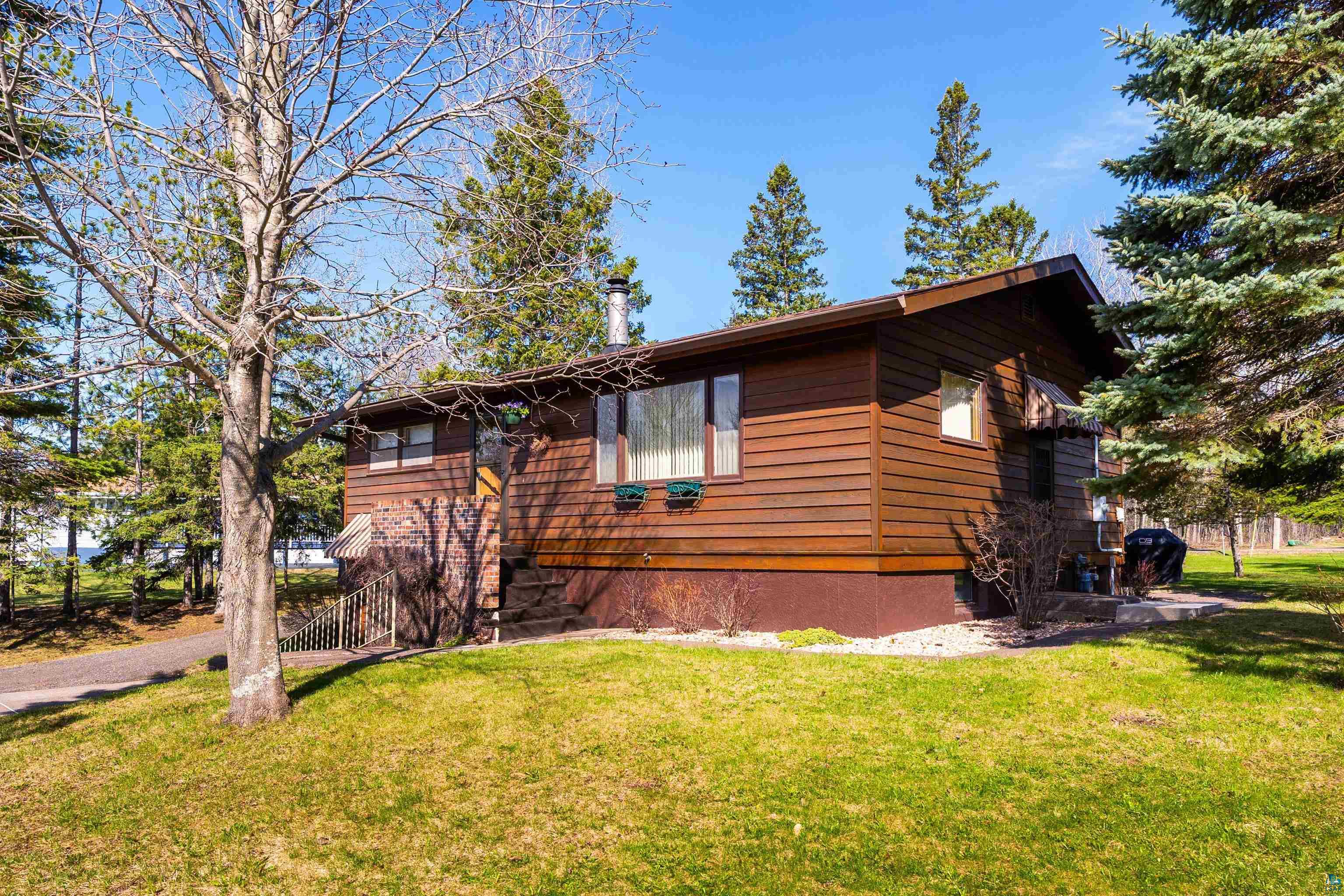 4803 Crosley Ave, Duluth, MN 55804 Listing Photo  2