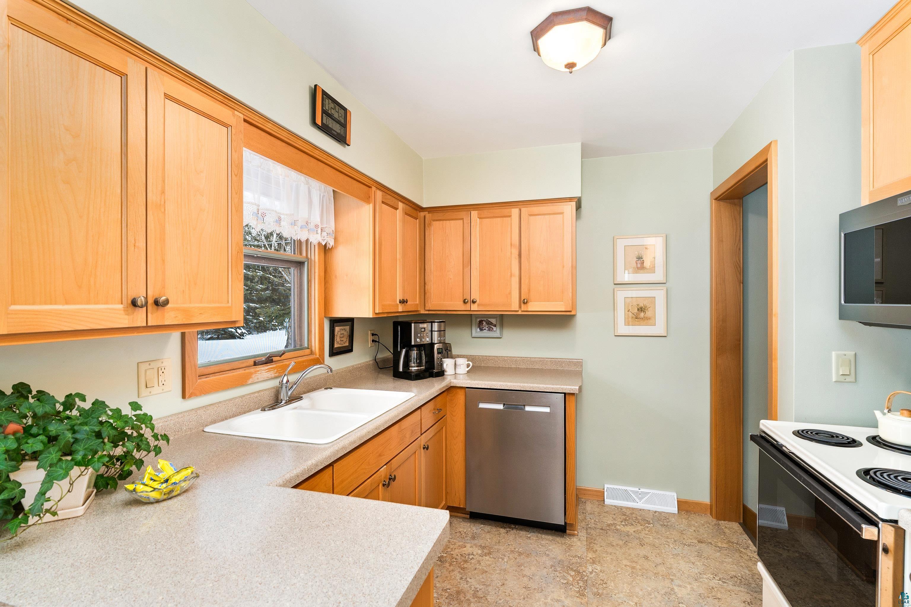 4803 Crosley Ave, Duluth, MN 55804 Listing Photo  14