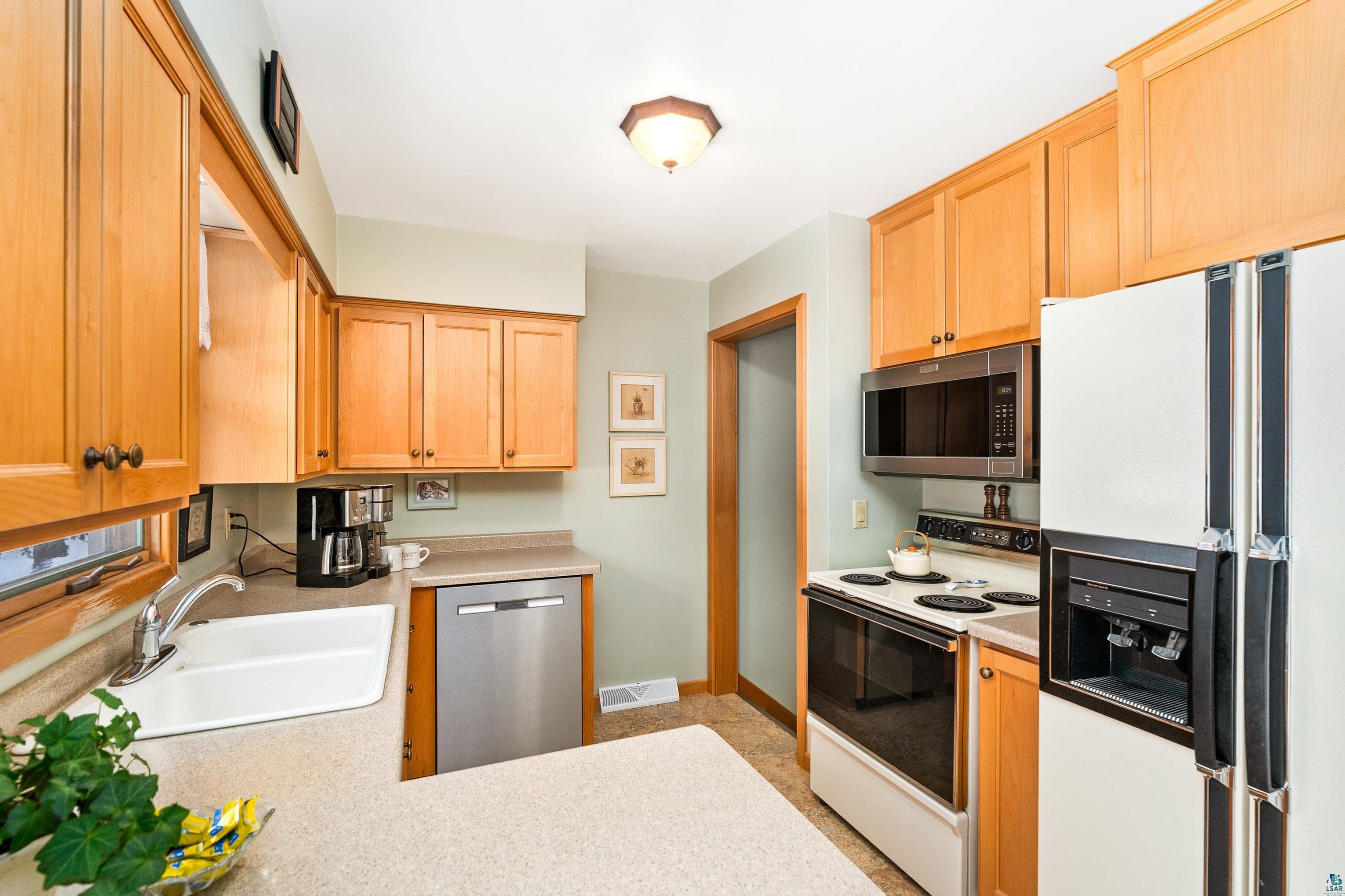 4803 Crosley Ave, Duluth, MN 55804 Listing Photo  15