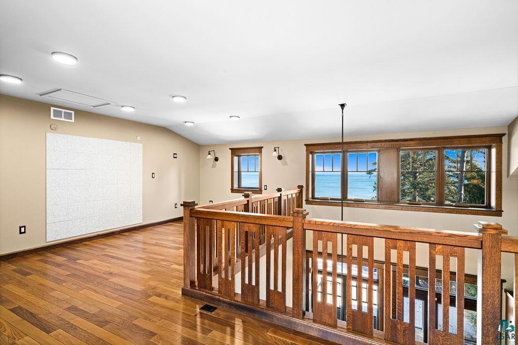 5220 London Rd, Duluth, MN 55804 Listing Photo  13