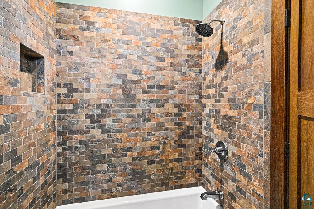 5220 London Rd, Duluth, MN 55804 Listing Photo  22