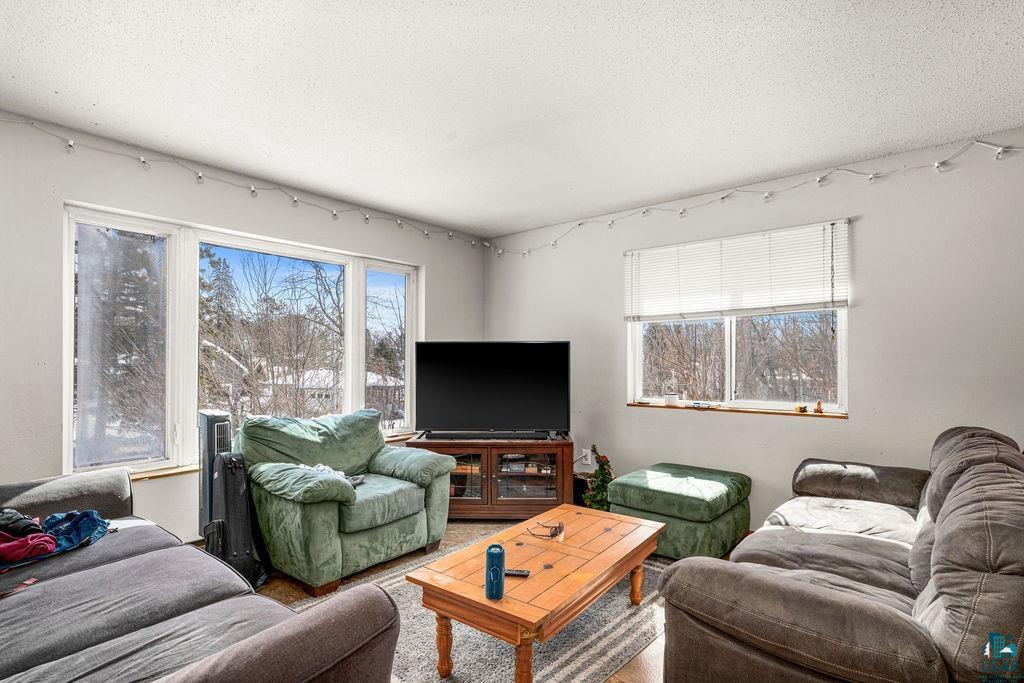 2417 Vermilion Rd, Duluth, MN 55803 Listing Photo  5