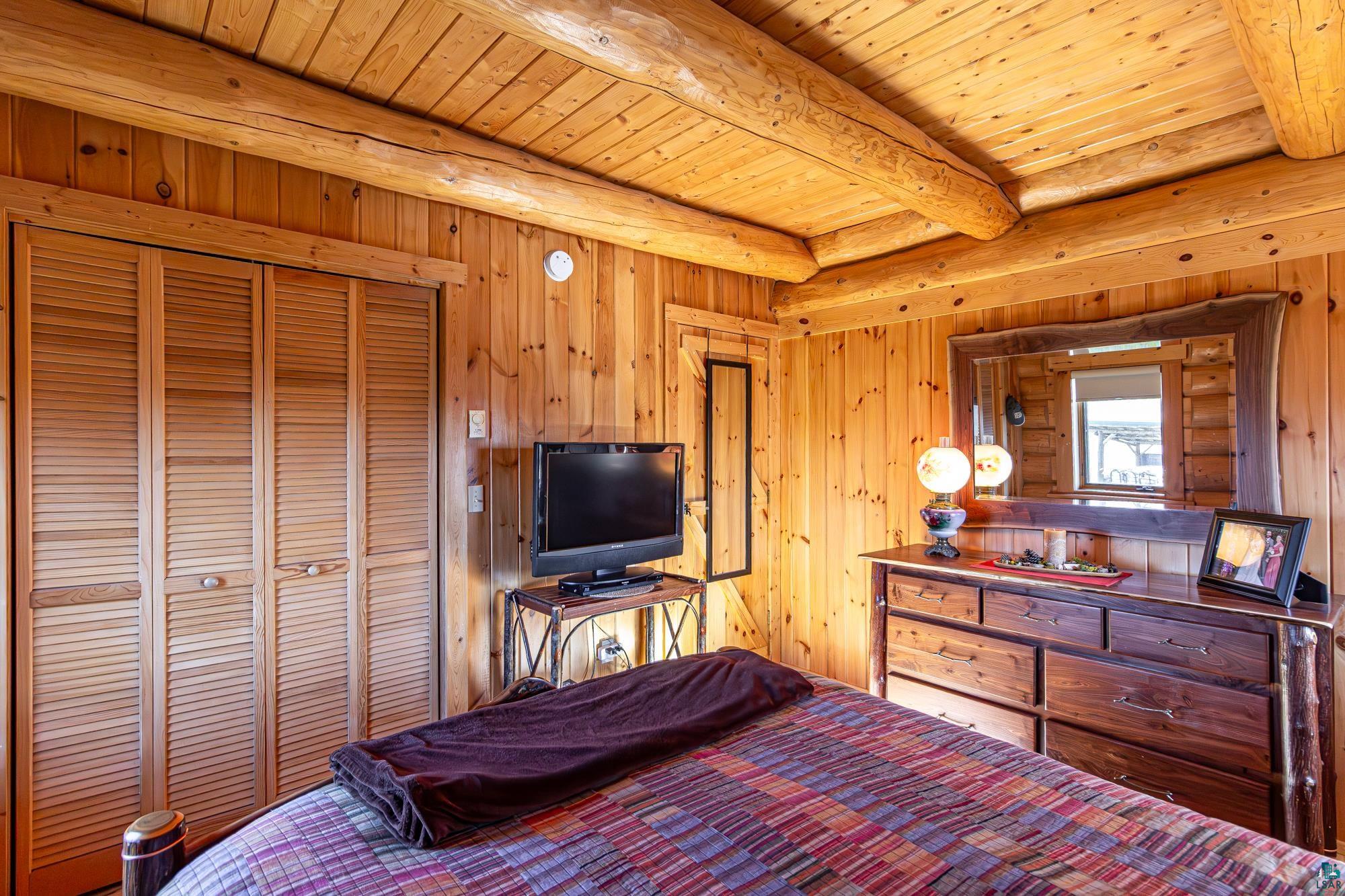 2307 N McDougal Ln, Isabella, MN 55731 Listing Photo  22