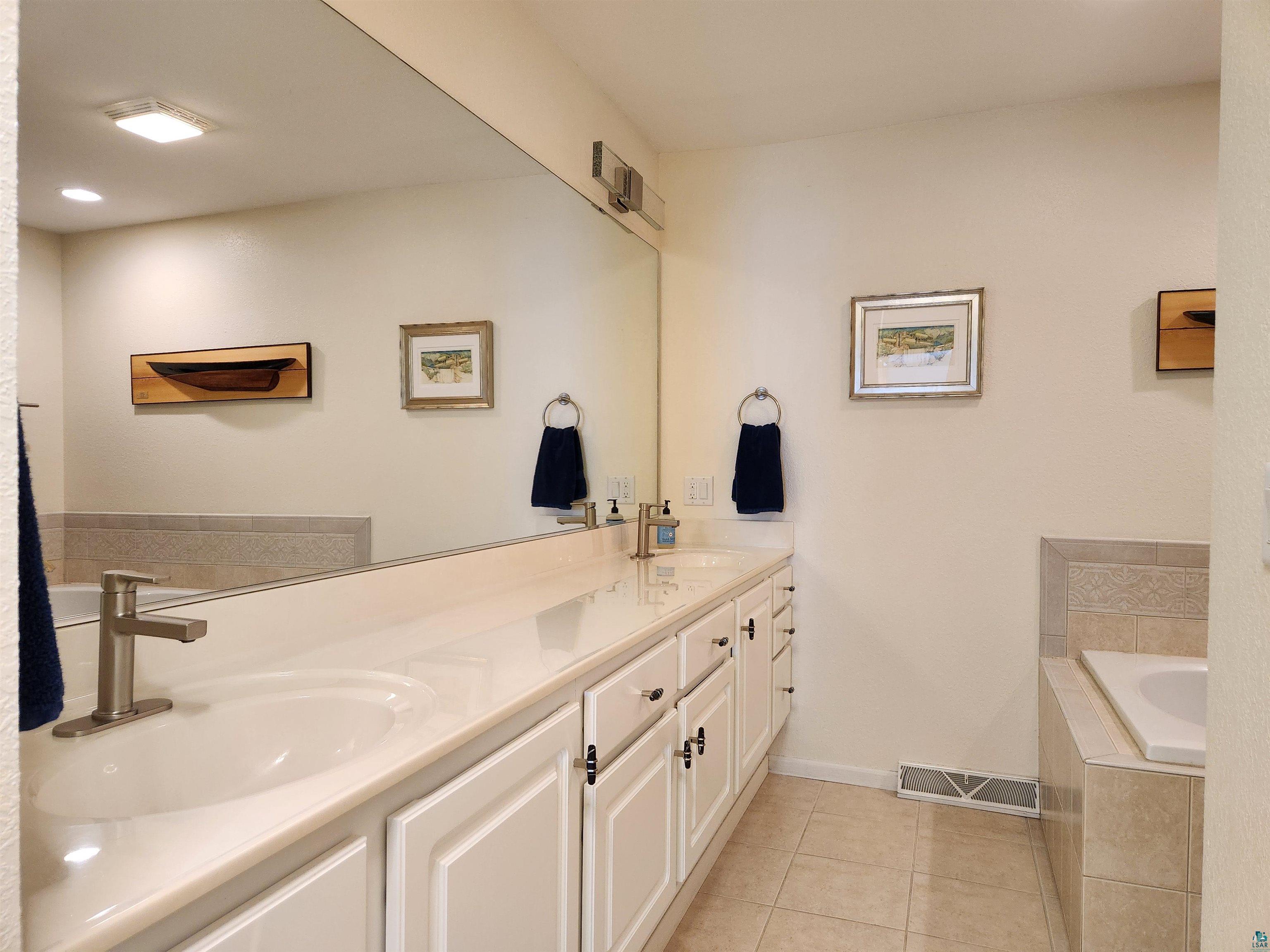 34605 Pump House Rd, #404, Bayfield, WI 54814 Listing Photo  19