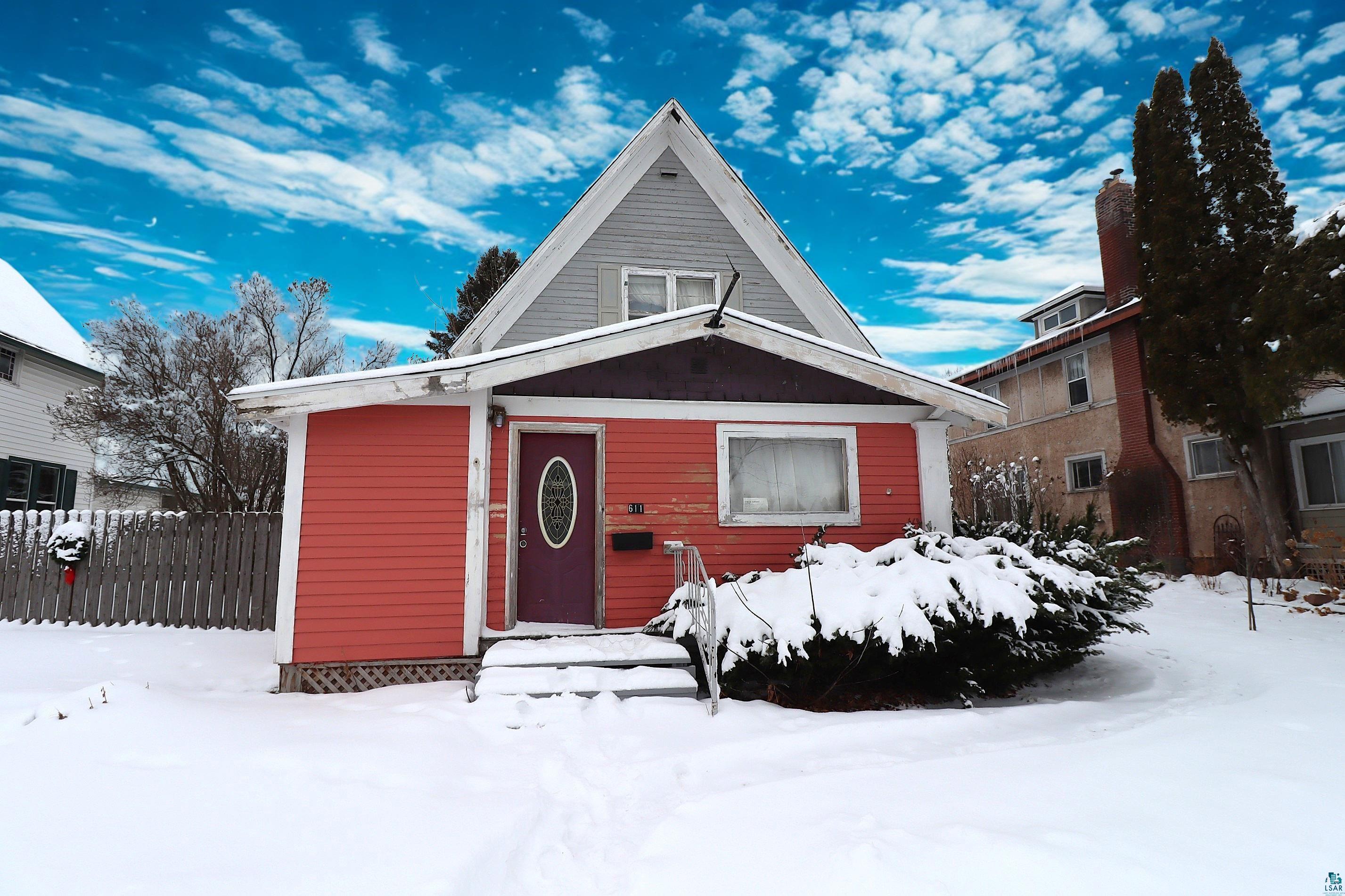 611 Beaser Ave, Ashland, WI 54806 Listing Photo  2