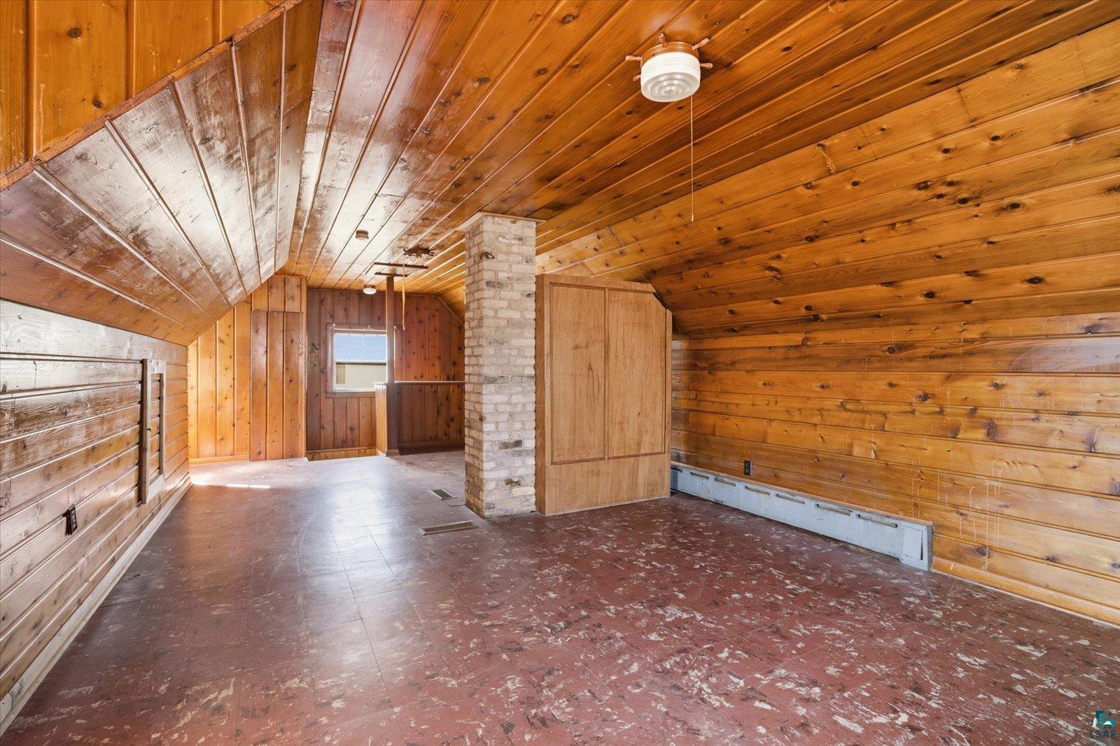 709 Michigan St, Hibbing, MN 55746-3314 Listing Photo  17