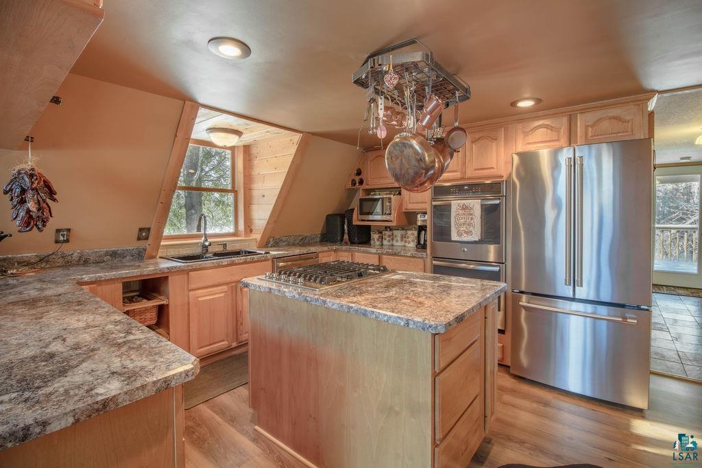 2643 Lauren Rd, Duluth, MN 55804-9683 Listing Photo  6