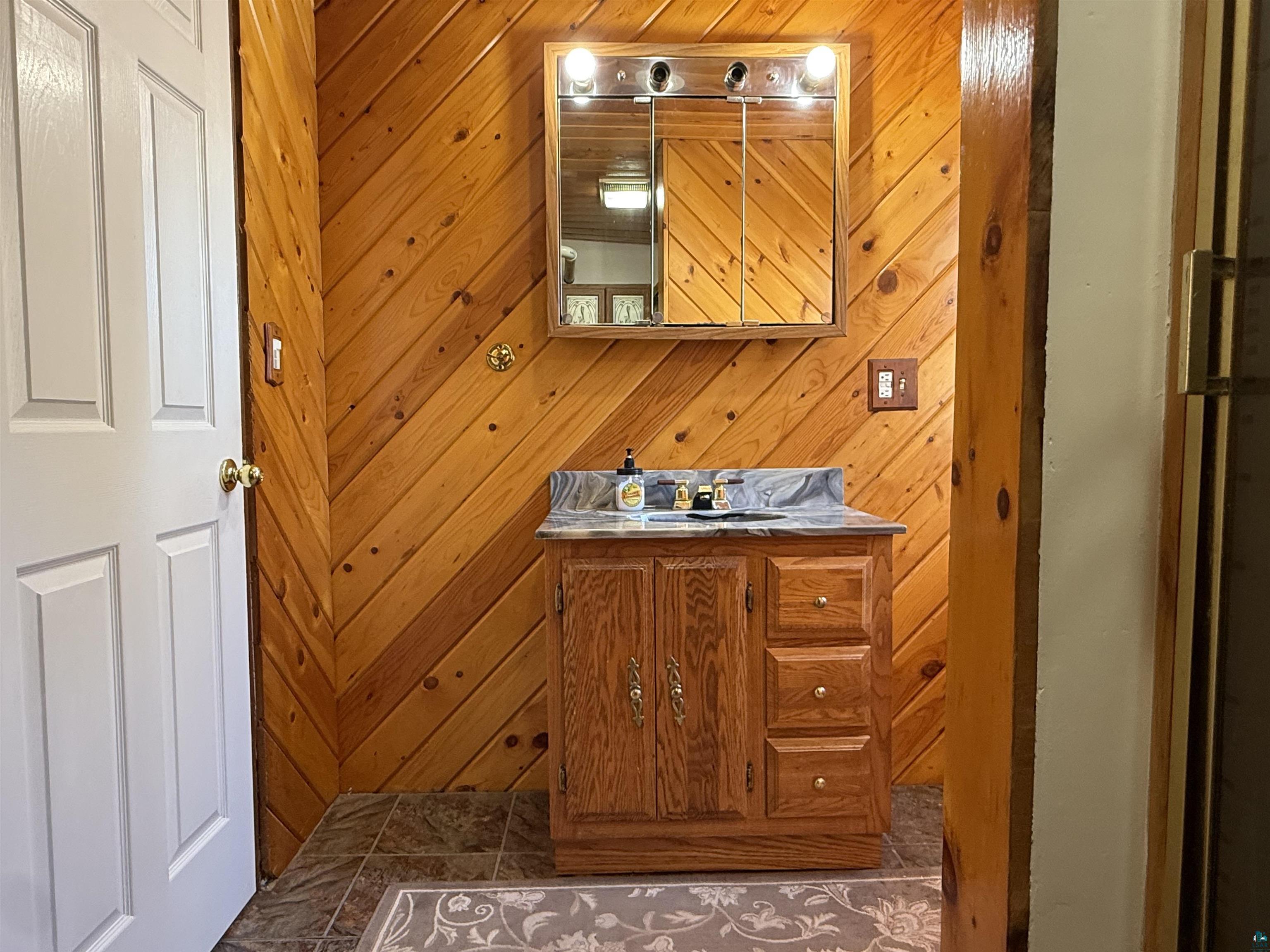 954 E Camp St, Ely, MN 55731 Listing Photo  22