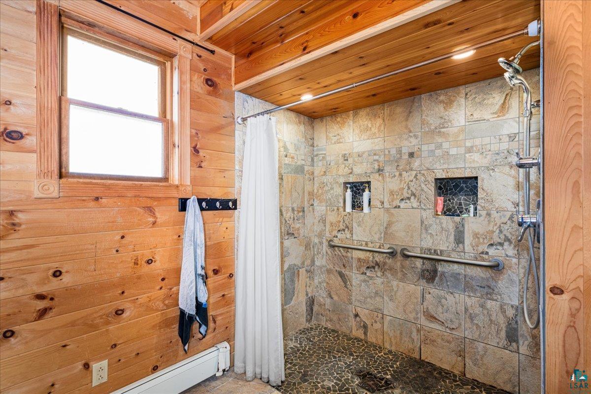 2428 Hwy 3, Two Harbors, MN 55616 Listing Photo  14
