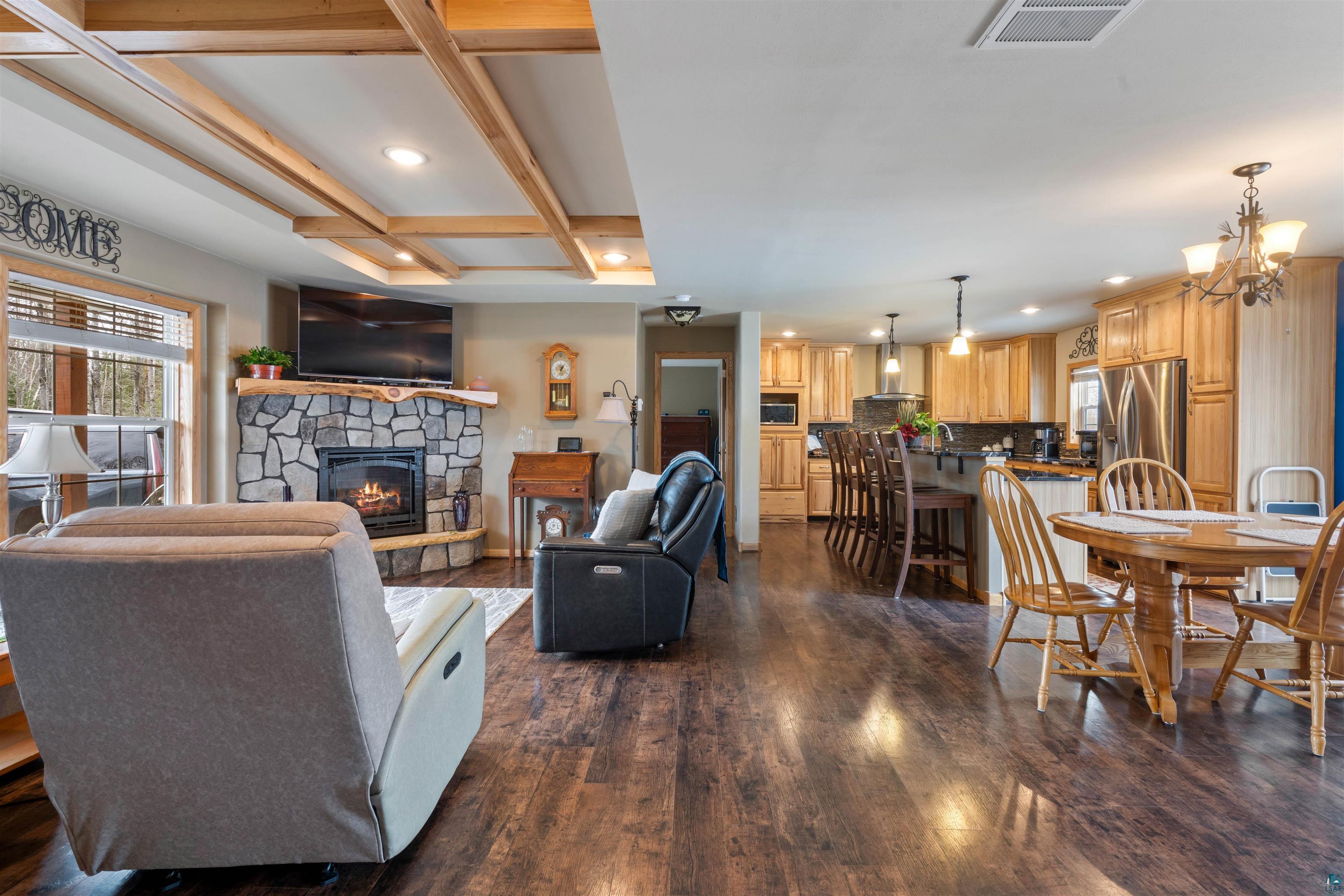 7282 Blackberry Ln, Duluth, MN 55803 Listing Photo  11
