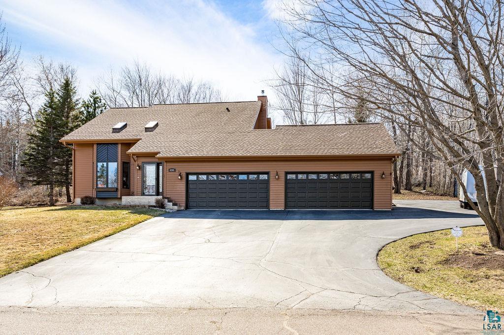 3241 Commonwealth Ave, Duluth, MN 55808 Listing Photo  2