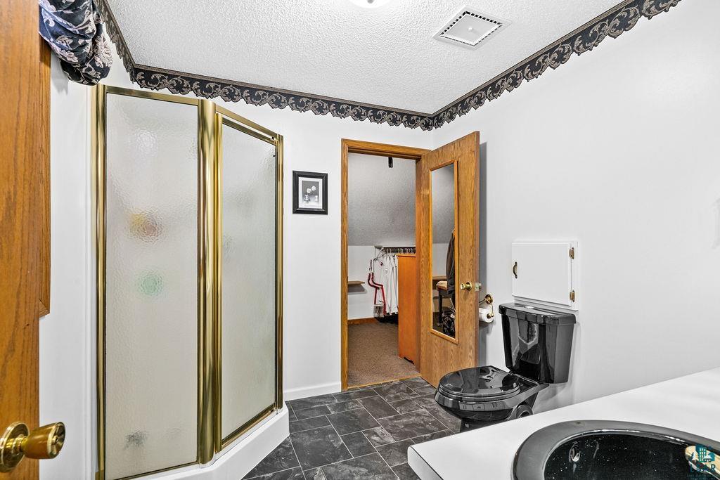 3241 Commonwealth Ave, Duluth, MN 55808 Listing Photo  29