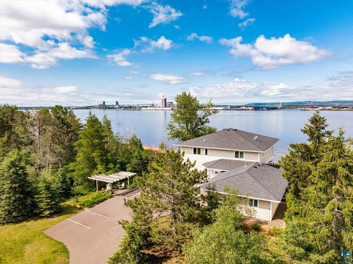 312 Harbor Point Cr, Duluth, MN 55802 Listing Photo  1