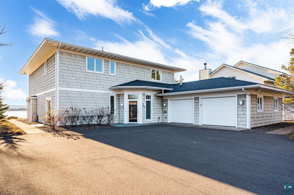 312 Harbor Point Cr, Duluth, MN 55802 Listing Photo  2