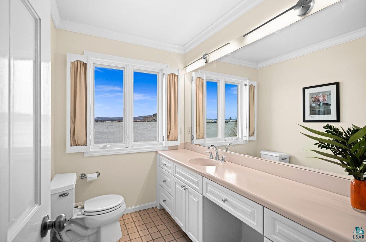 312 Harbor Point Cr, Duluth, MN 55802 Listing Photo  40