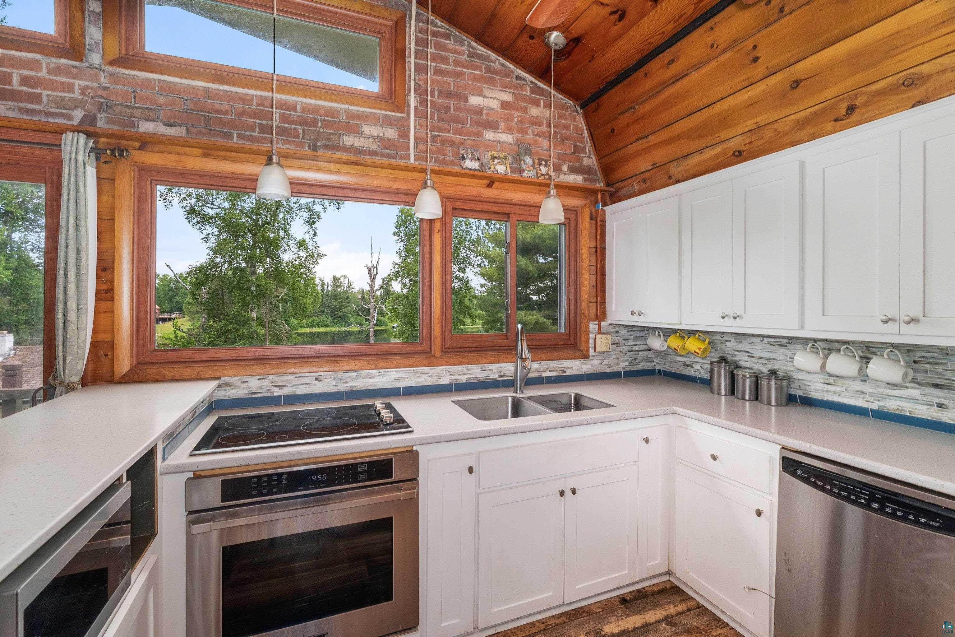 6618 Sumac Drive, Duluth, MN 55803 Listing Photo  12