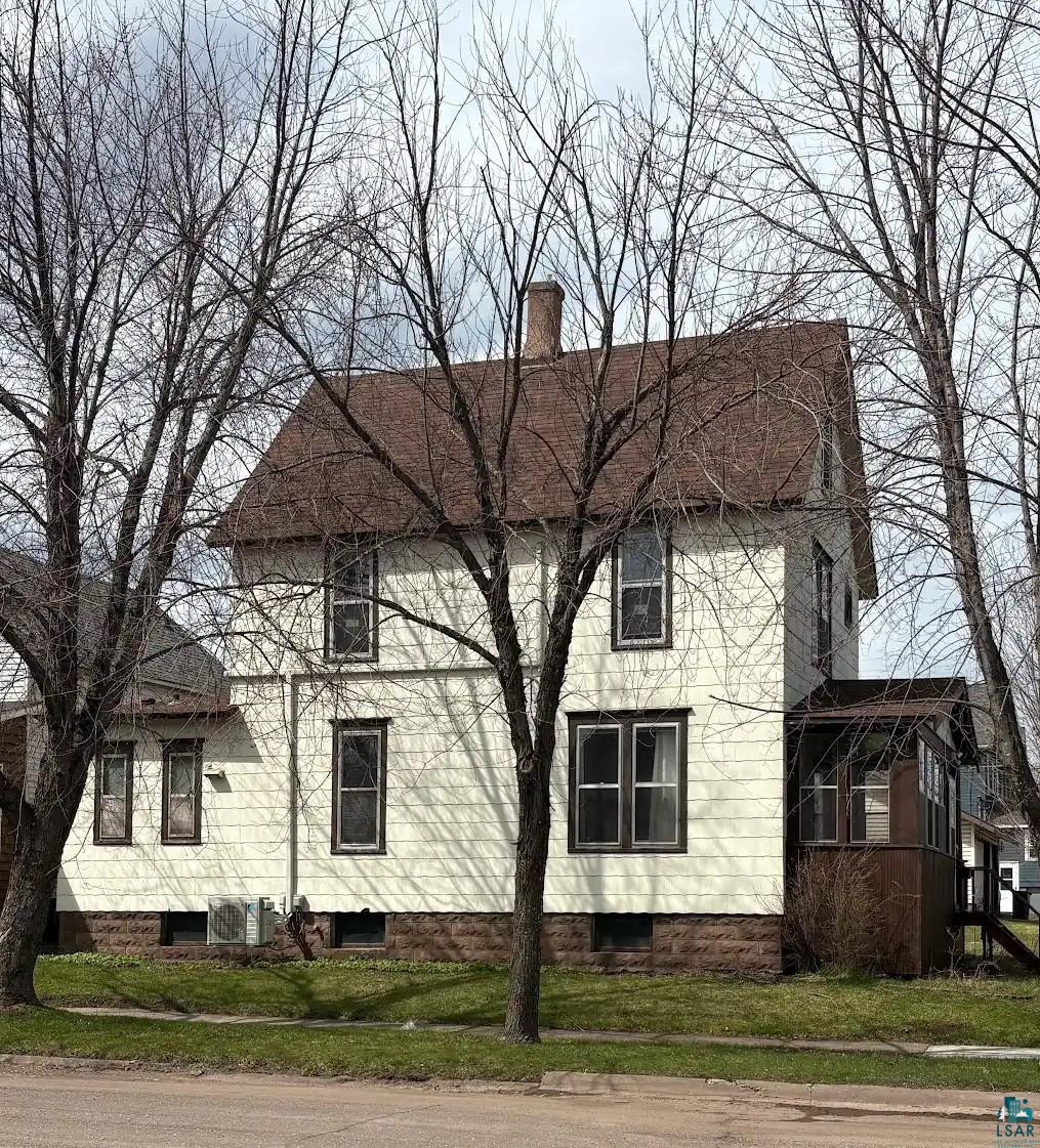 301 8th St, Two Harbors, MN 55616 Listing Photo  3