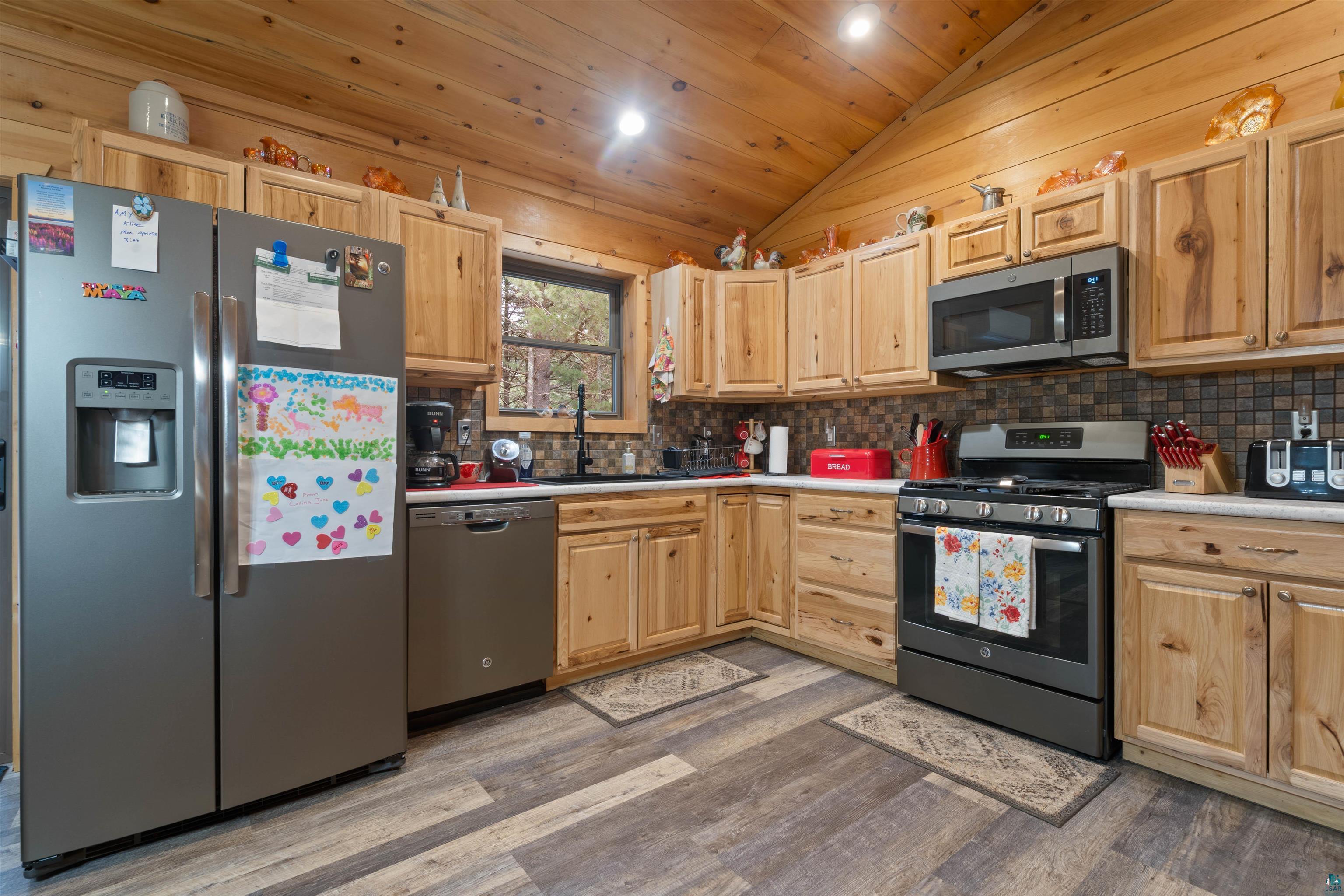 14038 S Blackberry Ln, Gordon, WI 54838 Listing Photo  8