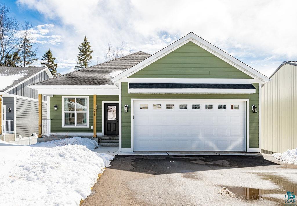 2236 Hoover St, Duluth, MN 55811 Listing Photo  1