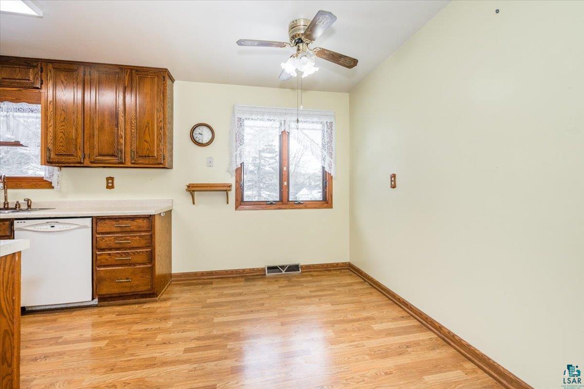 129 Artavia St, Duluth, MN 55811 Listing Photo  5