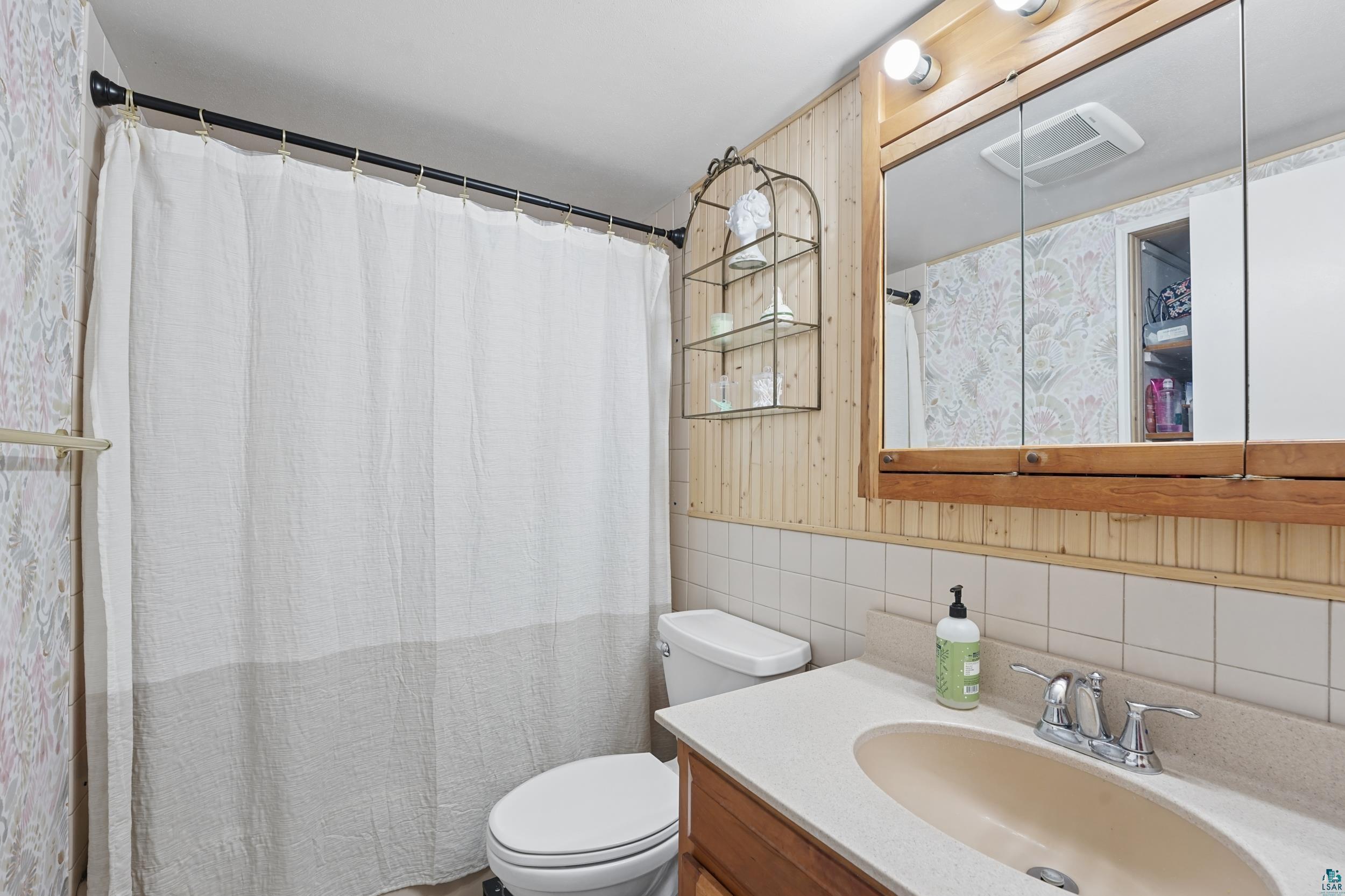 5702 Jean Duluth Rd, Duluth, MN 55803 Listing Photo  16