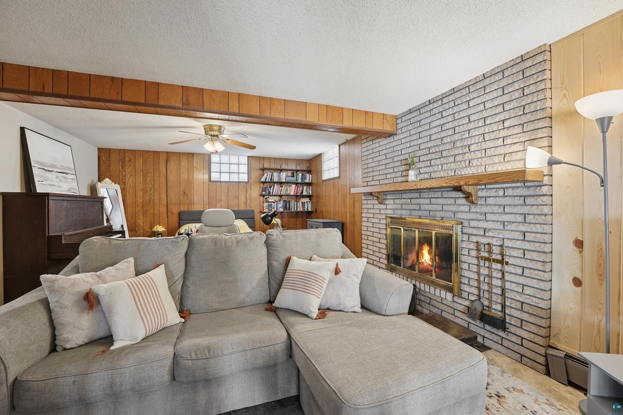 5702 Jean Duluth Rd, Duluth, MN 55803 Listing Photo  20