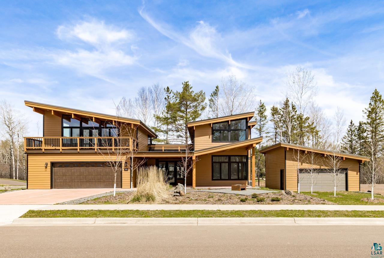 311 Hartley Hills Lane, Duluth, MN 55803 Listing Photo  2
