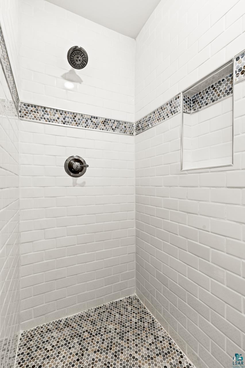 311 Hartley Hills Lane, Duluth, MN 55803 Listing Photo  48