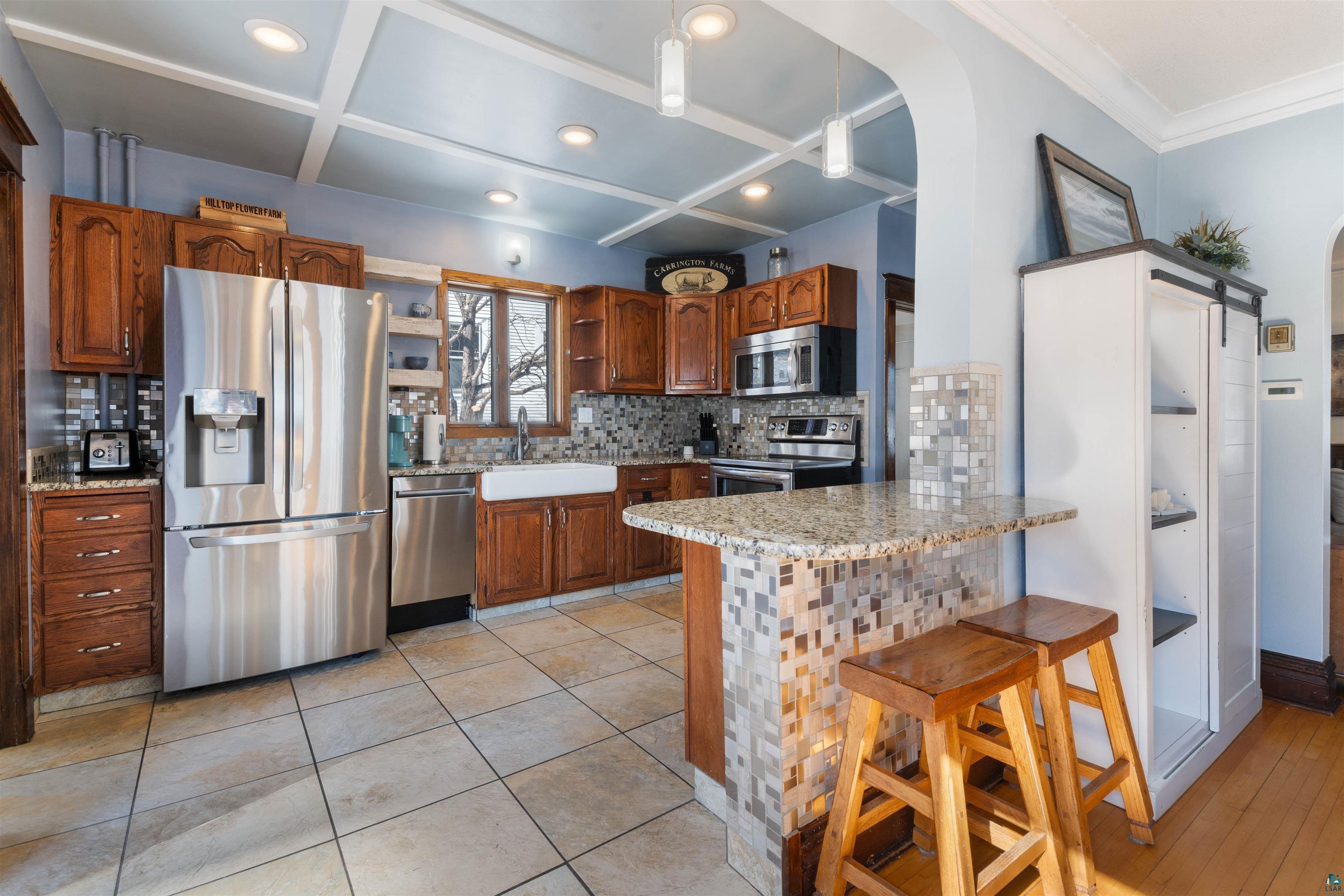 815 Grandview Ave, Duluth, MN 55812 Listing Photo  11