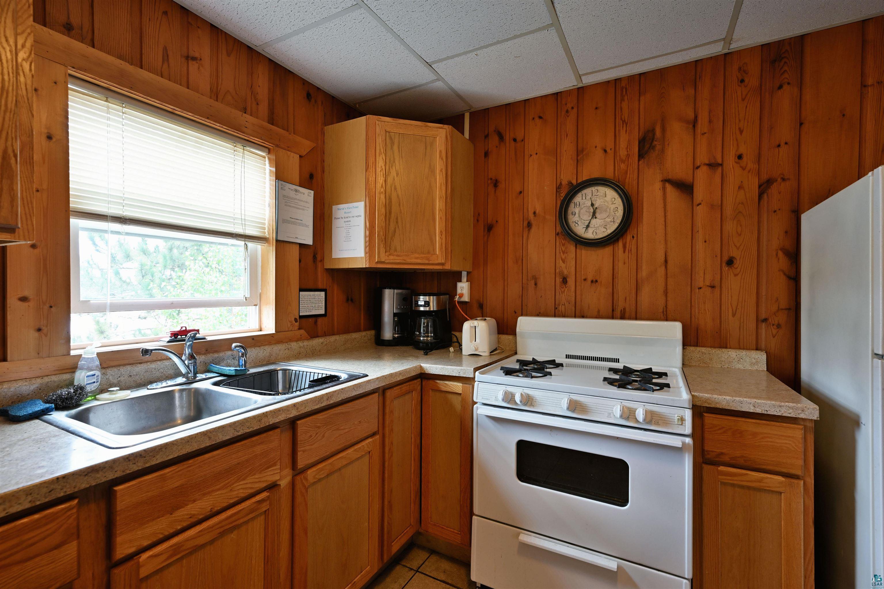 6833 View Point Lodge Rd, #14, Gordon, WI 54838 Listing Photo  15