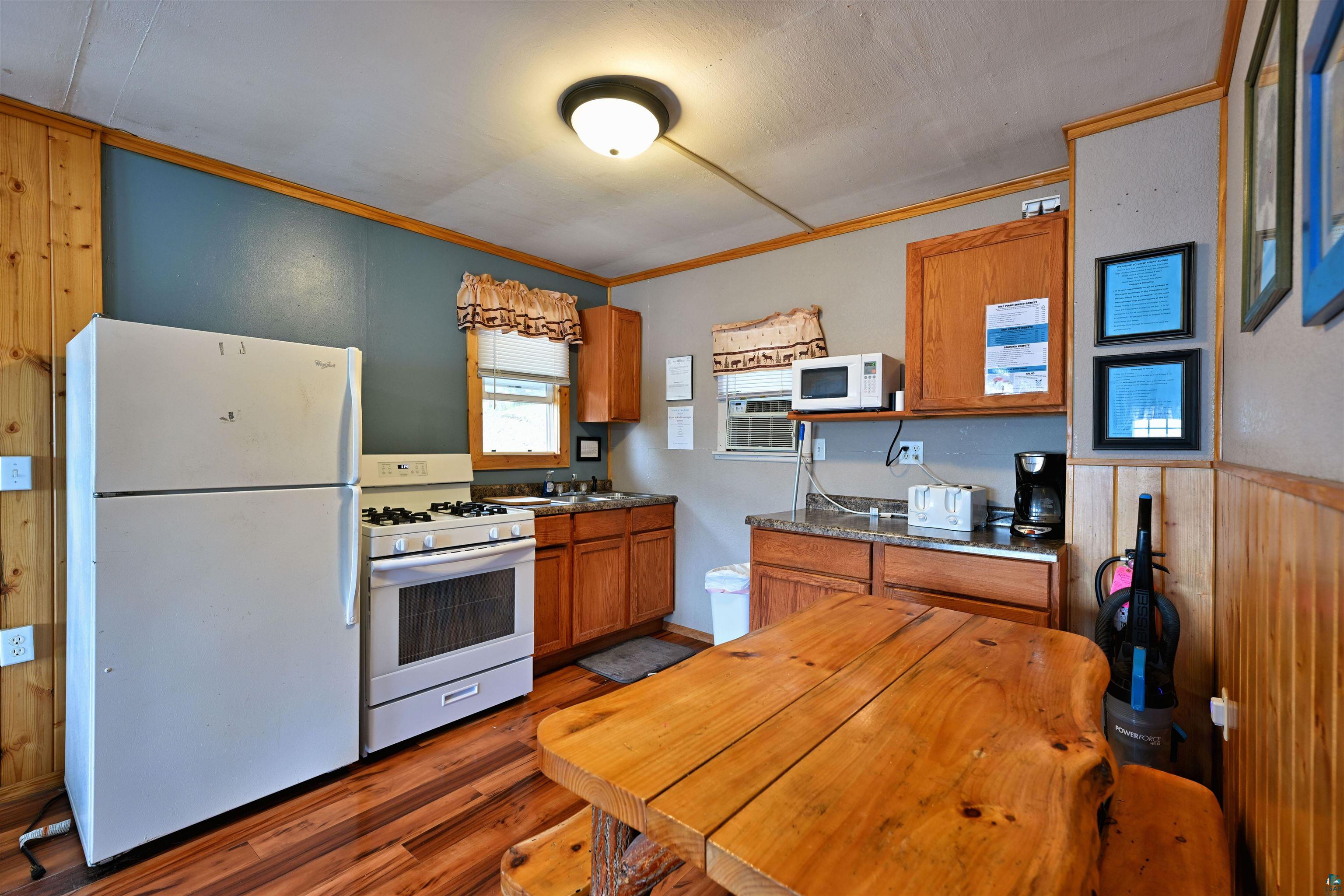 6833 View Point Lodge Rd, Gordon, WI 54838 Listing Photo  17