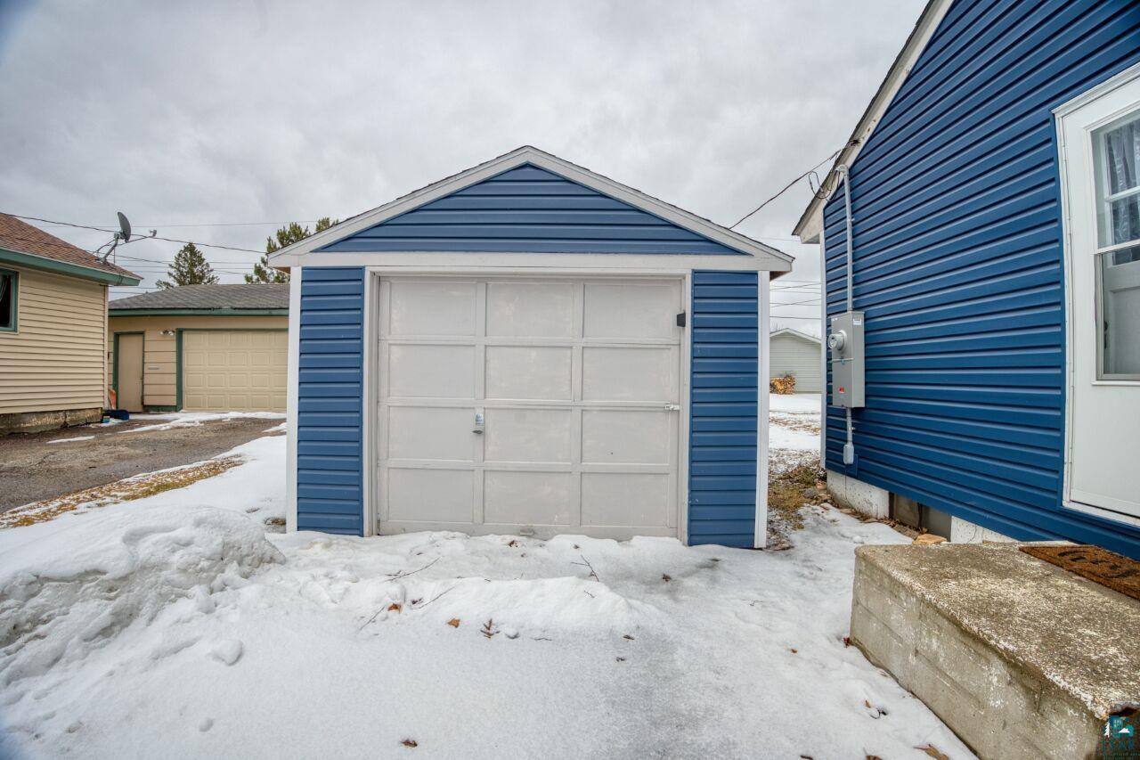 242 Hampshire Dr, Hoyt Lakes, MN 55750-0000 Listing Photo  25