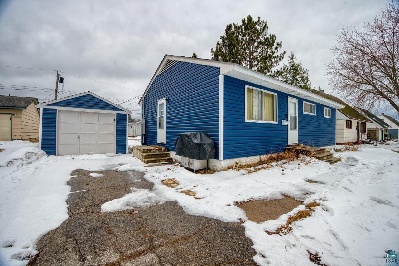 242 Hampshire Dr, Hoyt Lakes, MN 55750-0000 Listing Photo  31