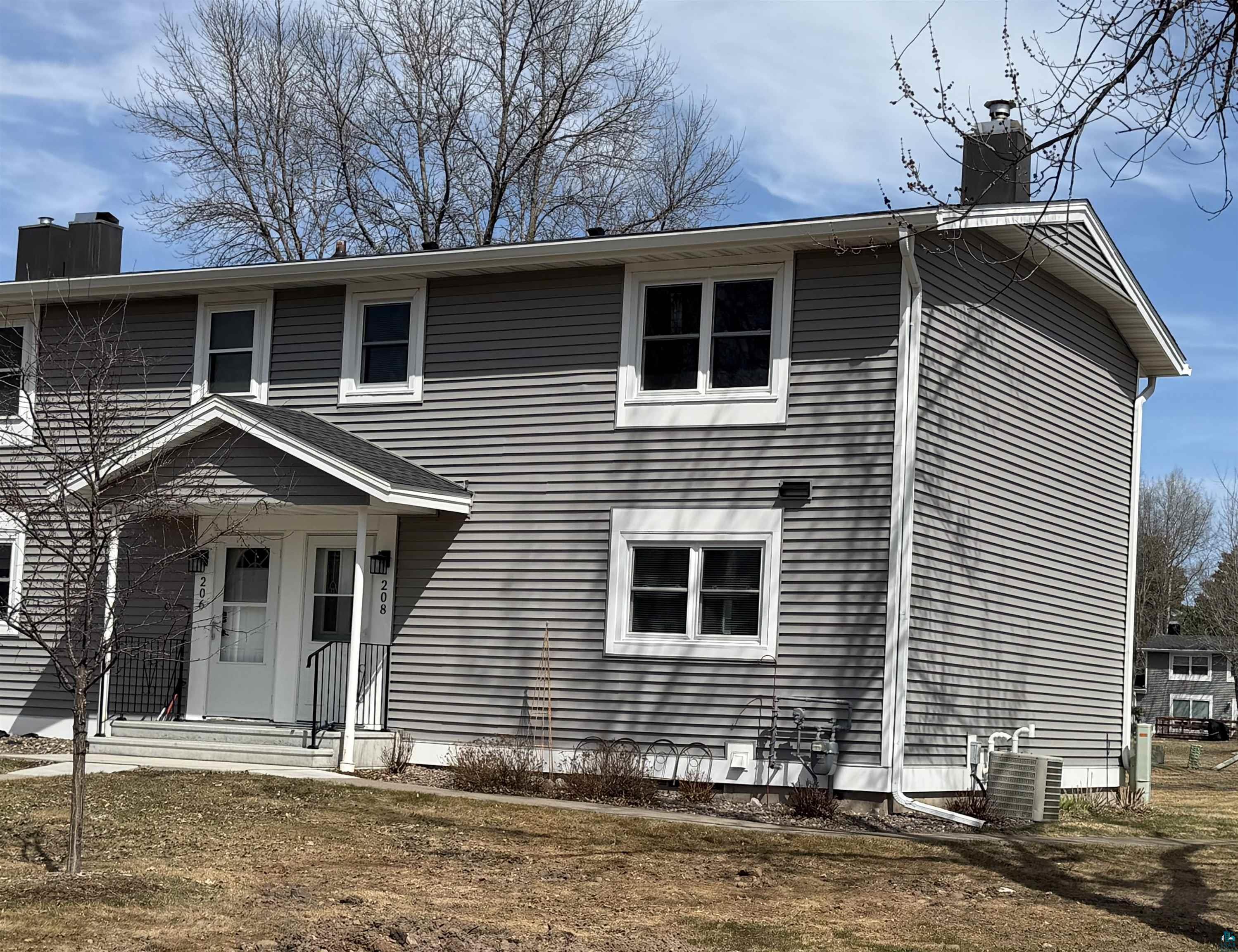 208 Mitchell Cr, Duluth, MN 55811 Listing Photo  1