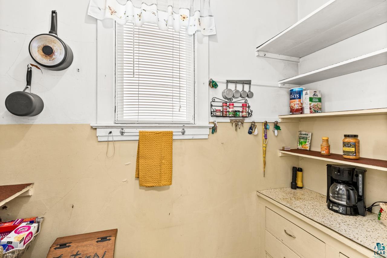 2326 W 2nd St, Duluth, MN 55806 Listing Photo  16