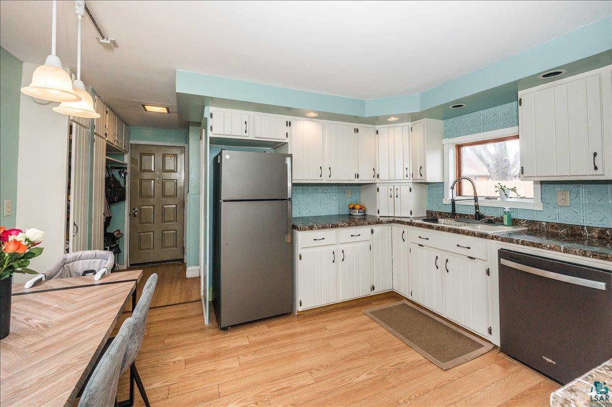 1912 E 3rd St, Superior, WI 54880 Listing Photo  2