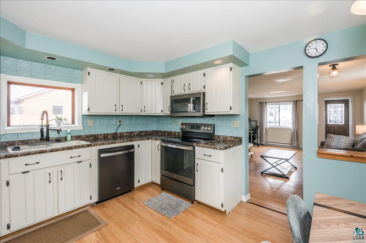 1912 E 3rd St, Superior, WI 54880 Listing Photo  3
