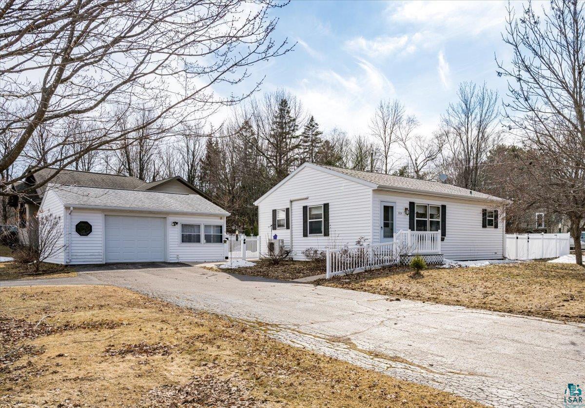 804 Slate St, Cloquet, MN 55720 Listing Photo  1