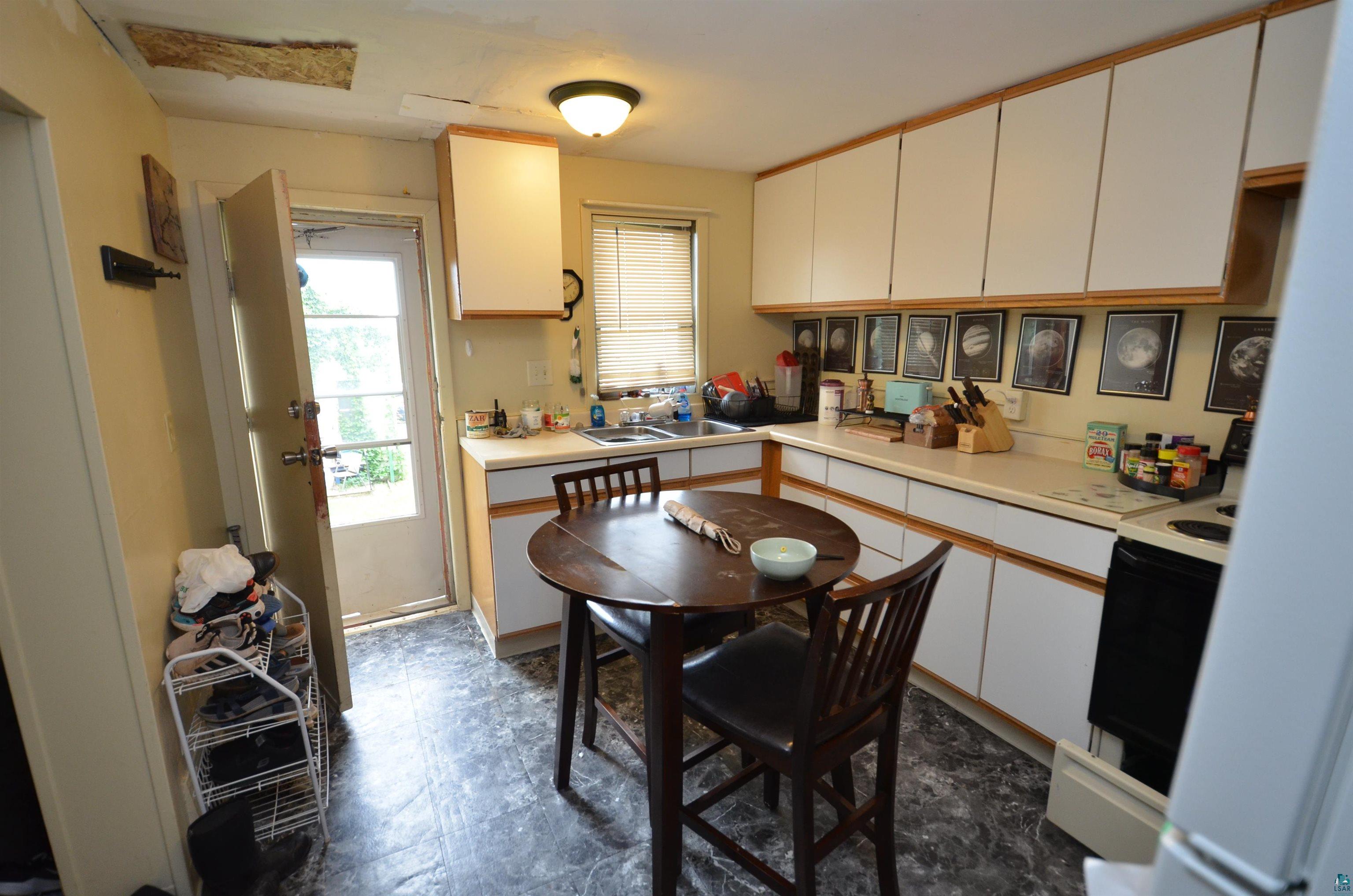 1026 E 3rd St, Duluth, MN 55805 Listing Photo  5