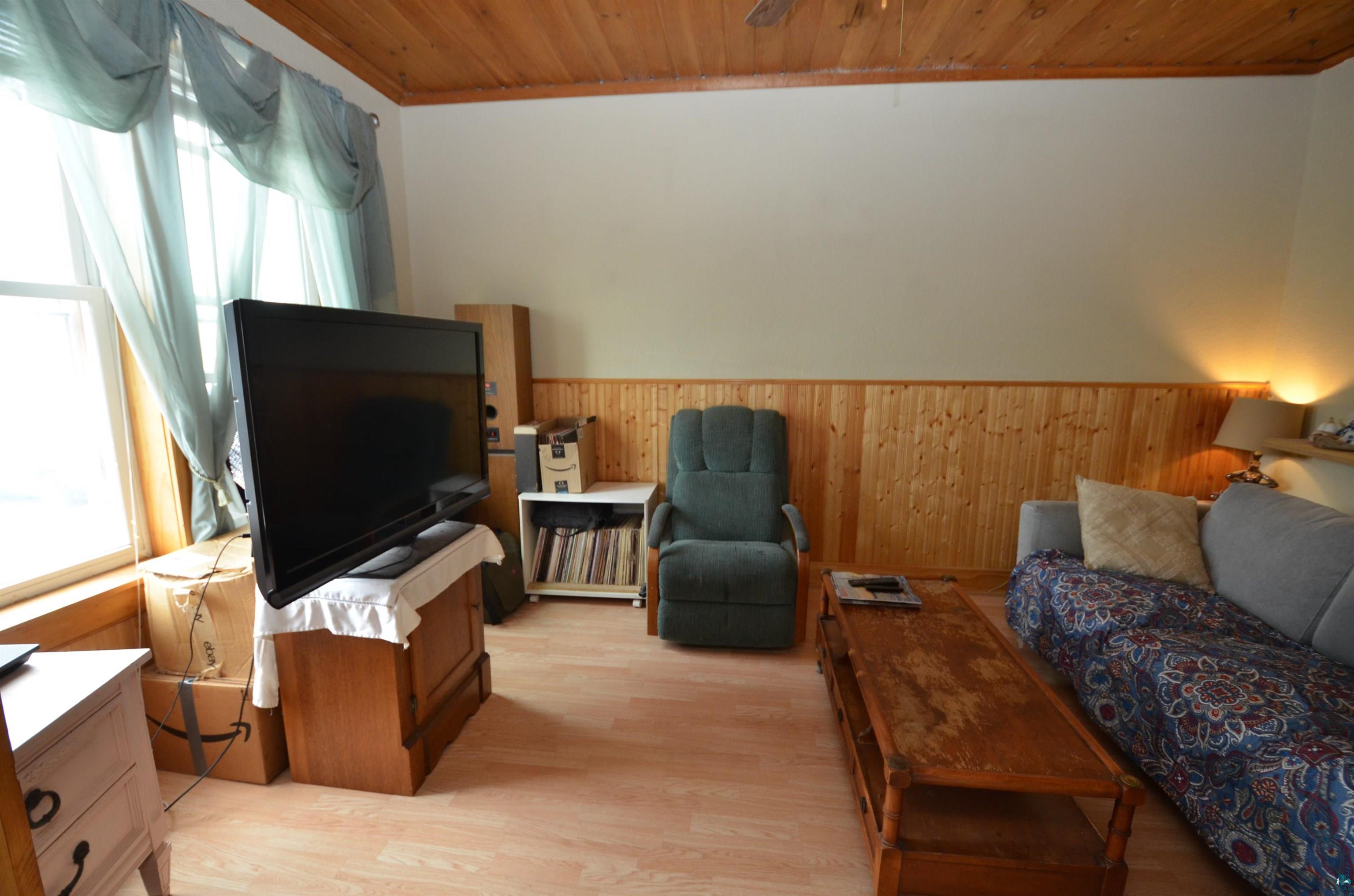 1026 E 3rd St, Duluth, MN 55805 Listing Photo  8